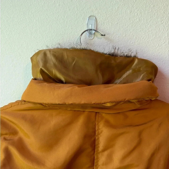 Wild Fable Bomber Jacket - Gold with faux fur, size medium - Picture 4 of 7